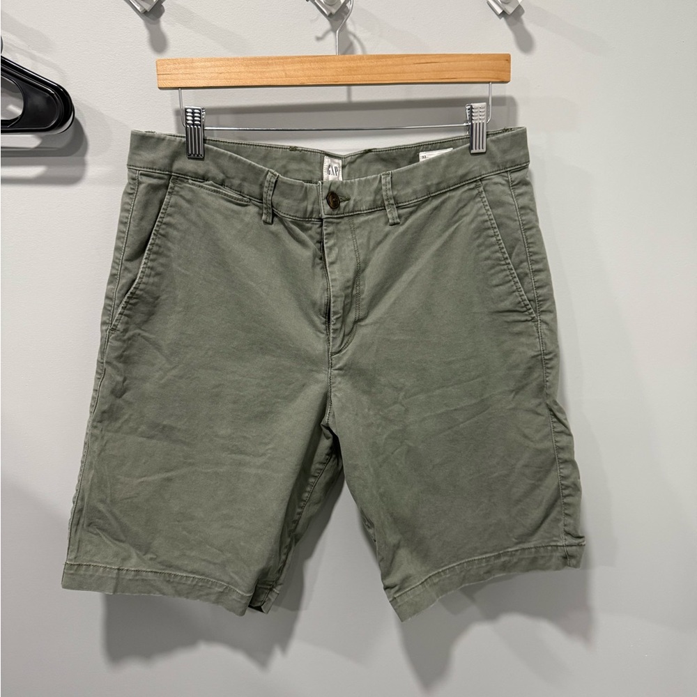 Mens gap shorts size 33